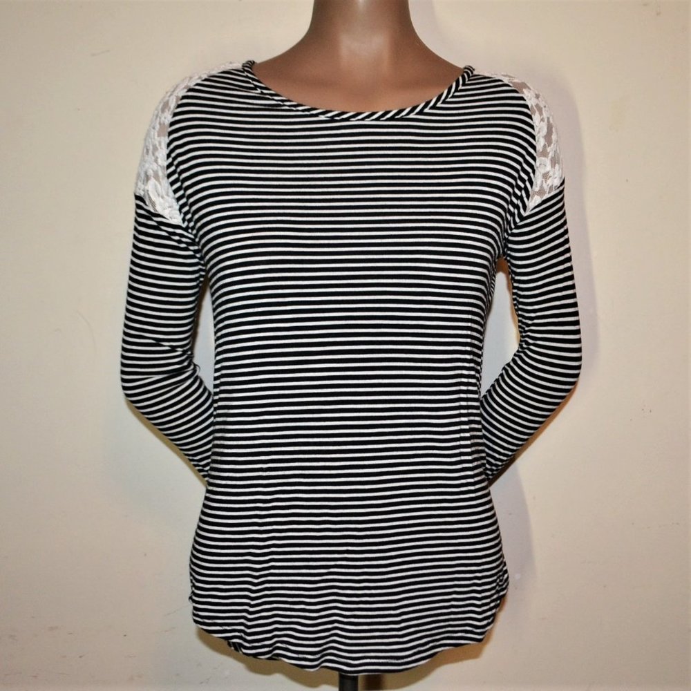 Pink Rose Long Sleeve Striped Lace Blouse Sz Small